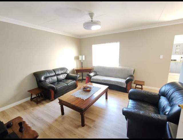 4 BEDROOM HOUSE FOR SALE IN MEYERTON EXT 6